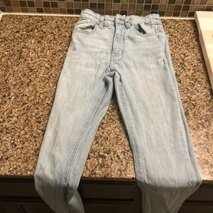 White washed blue jeans no holes